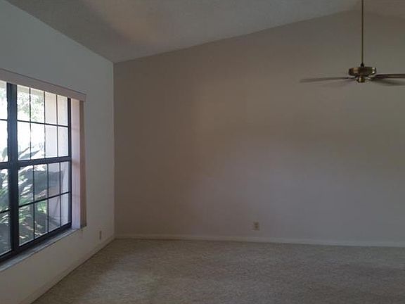 5th image of 2604 Bridle Dr