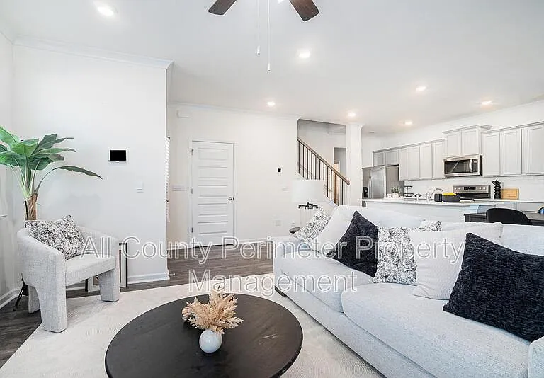 607 Silver Moon Dr — Photo 9
