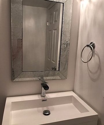 4th image of 2025 NE 164th St APT 617