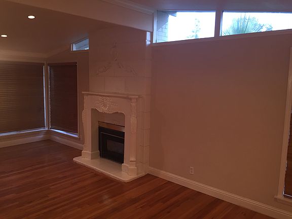 3rd image of 4904 Donovan Dr