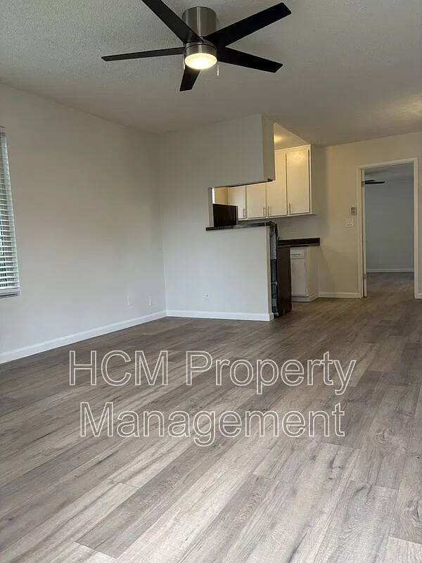 1 bed, 1.0 bath, $2,300 — Photo 2