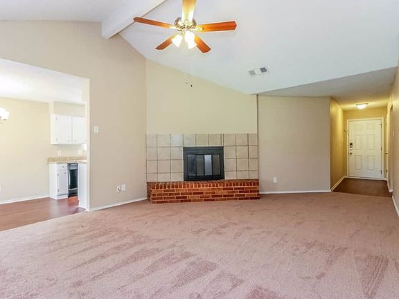 3rd image of 4637 Riverpark Dr