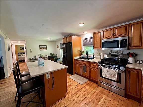 5th image of 23 Pearl St