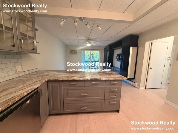 1011 Main St Unit 8, Woburn, MA 01801