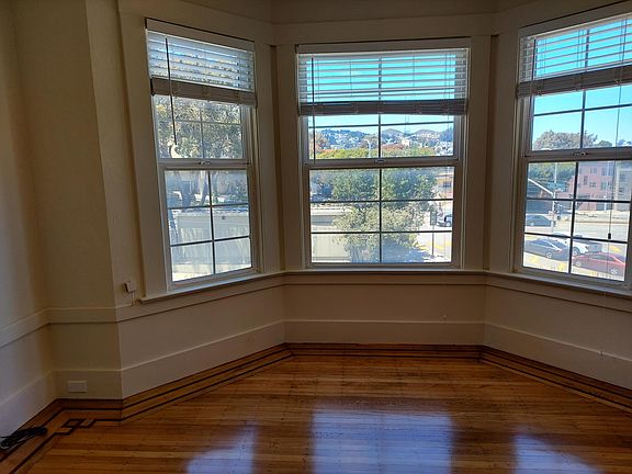 3rd image of 3565 Mission St Unit B