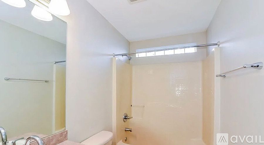 1st image of 2997 Fifer Dr #4