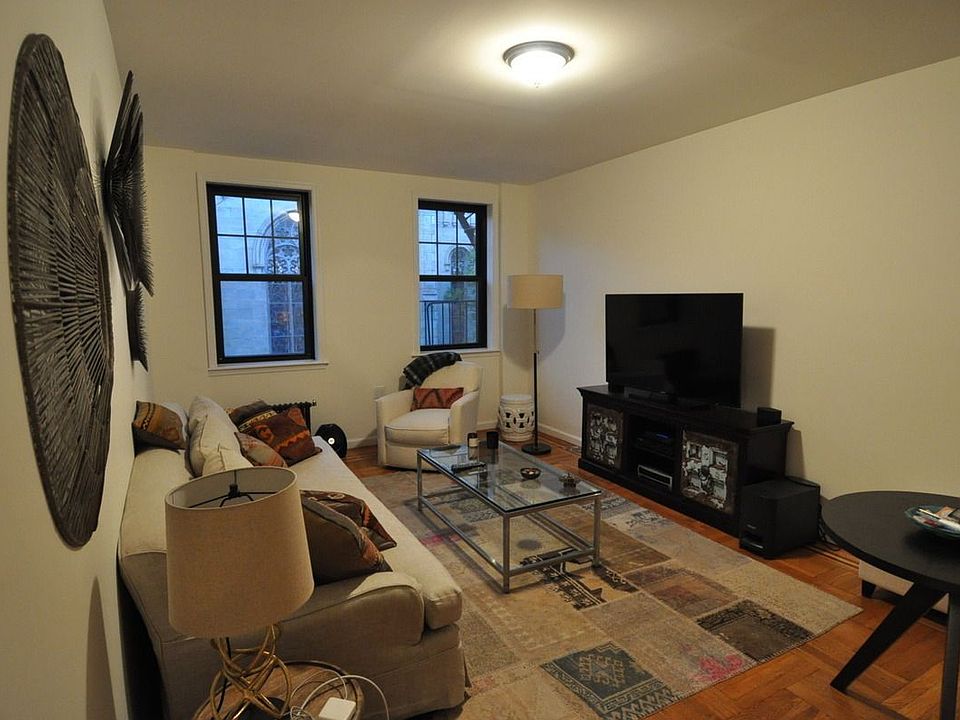 1st image of 136 W 4th St APT 3A