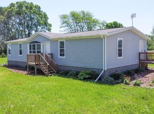 30218 Broadway Ave, New Hartford, IA 50660