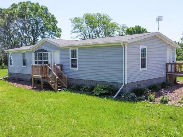 30218 Broadway Ave, New Hartford, IA 50660
