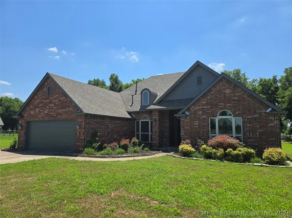 5108 E Hickory Meadow Dr, Claremore, OK 74019