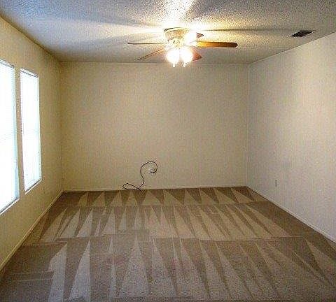 5th image of 402 S Brook Dr