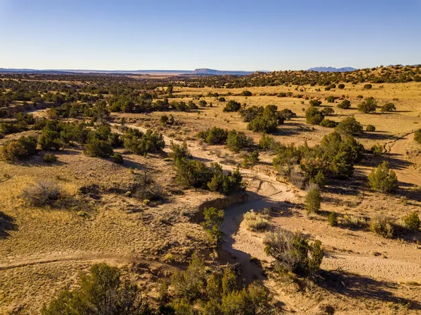 8 Vereda De Los Angeles, Lamy, NM 87540