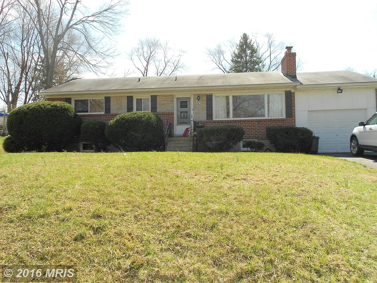 303 Lee Way photo 1