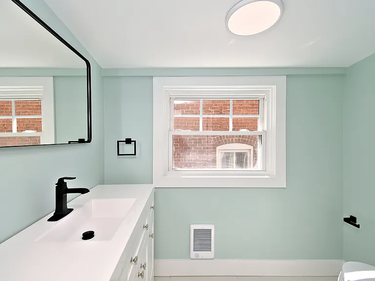 20 S Hanover St #2B — Photo 6