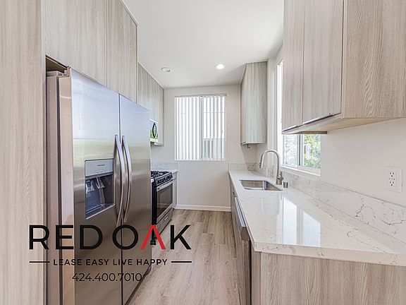 2nd image of 8827 Van Nuys Blvd #201