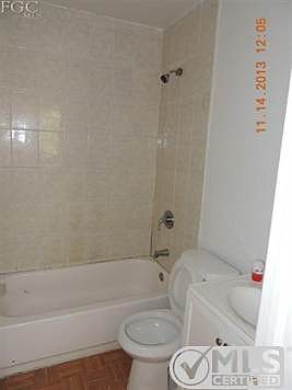 5th image of 328 W Ventura Ave