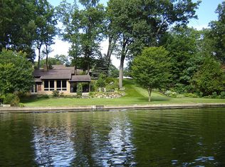 4596 Rex Lake Dr, Akron, OH 44319