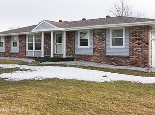 18556 Wendover Ave, Granger, IA 50109