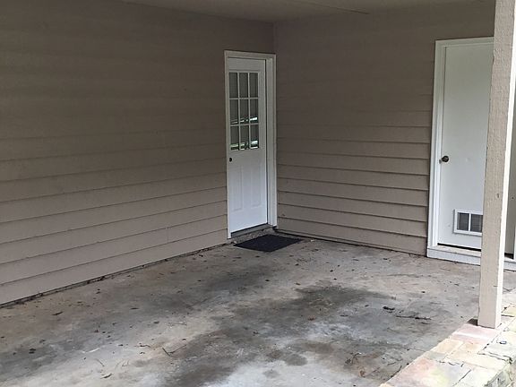 3rd image of 2819 Bay Leaf Dr SE