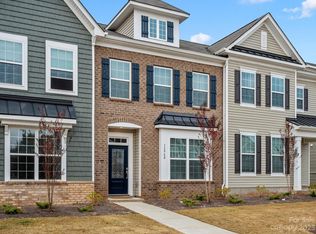 13960 Castle Nook Dr, Charlotte, NC 28273