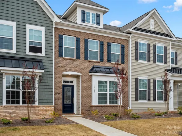 13960 Castle Nook Dr, Charlotte, NC 28273