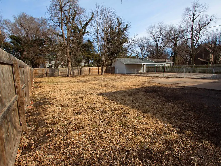 212 Santa Fe St — Photo 15