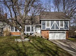3720 NE Beechwood Dr, Lees Summit, MO 64064