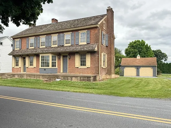 4 Covered Bridge Rd, Oley, PA 19547