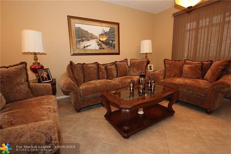 1st image of 7725 Yardley Dr APT 415