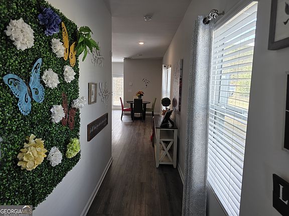 4th image of 7539 Knoll Hollow Rd