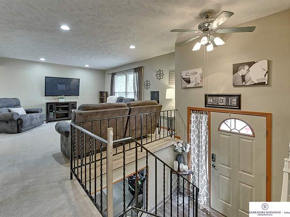 3rd image of 3814 Joann Ave