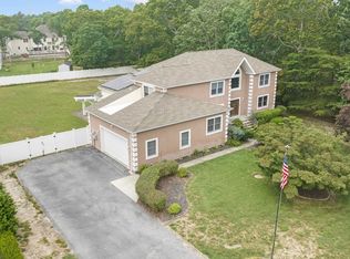 8 Clayton Dr, Ocean View, NJ 08230