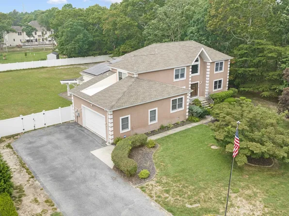 8 Clayton Dr, Ocean View, NJ 08230