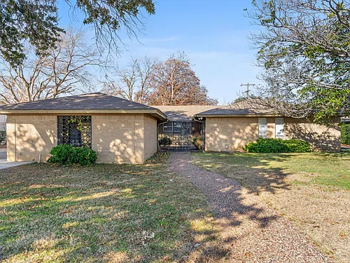 4806 South Dr Photo 1