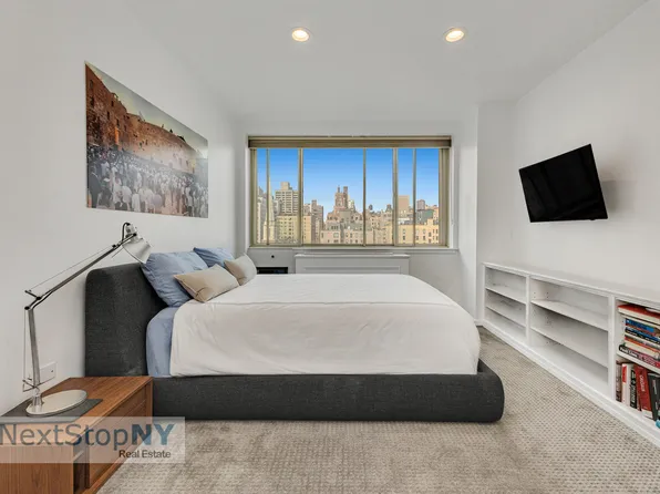 201 East 80th Street image 11 of 14