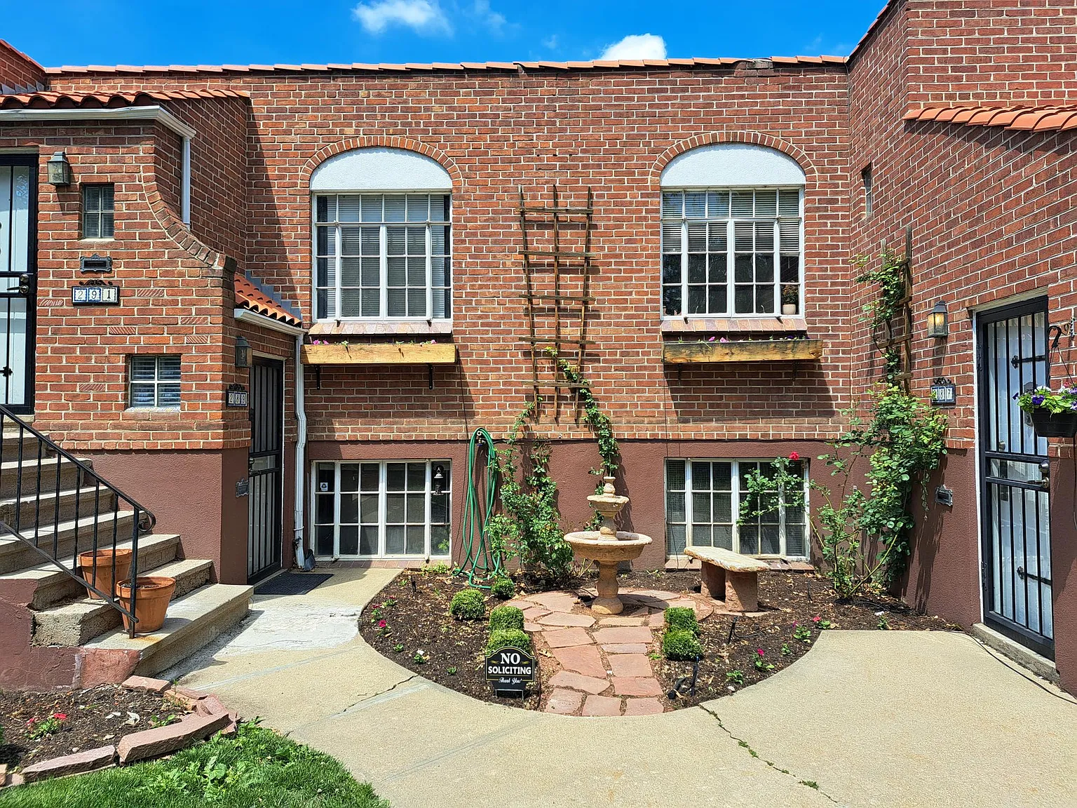 2 bed, 1086 sqft, $1,800 — Photo 3