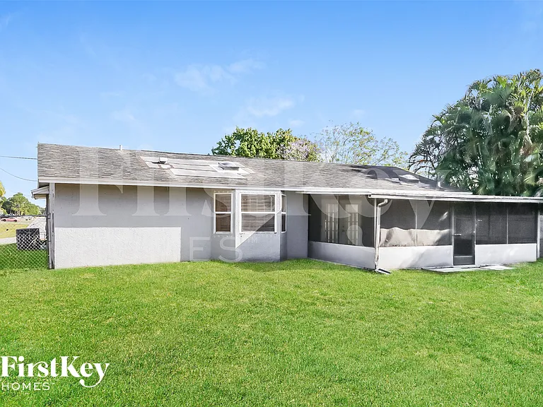 1158 SW Hunnicut Ave — Photo 17