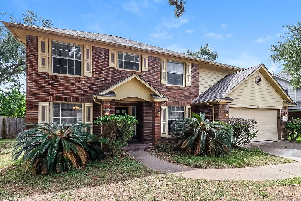 4 bed, 2.5 bath, 2701 sqft, $2,035 — Photo 4
