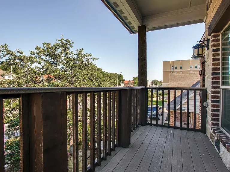 2934 Forest Park Blvd — Photo 15