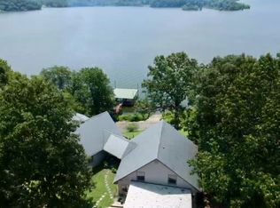 421 Bluff Point Ln, Waverly, TN 37185