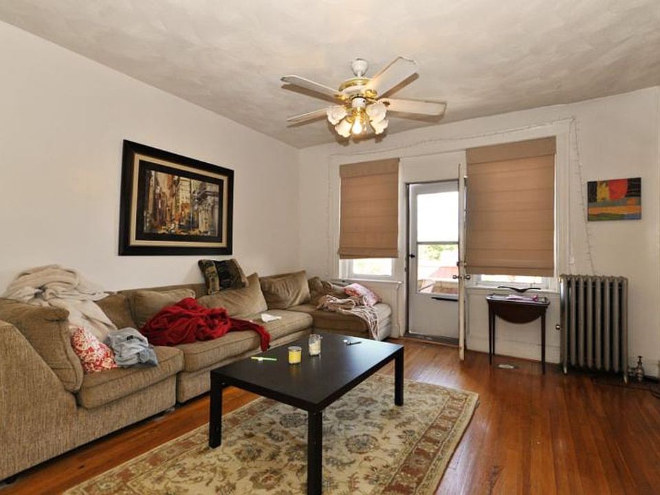 1st image of 41 Mount Hood Rd #10