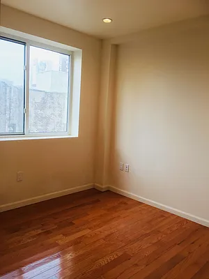 Rented by Chase Global Realty Corp | media 13