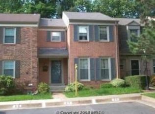 10326 Hampshire Green Ave, Fairfax, VA 22032