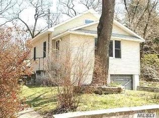 29 Kale Rd, Rocky Point, NY 11778