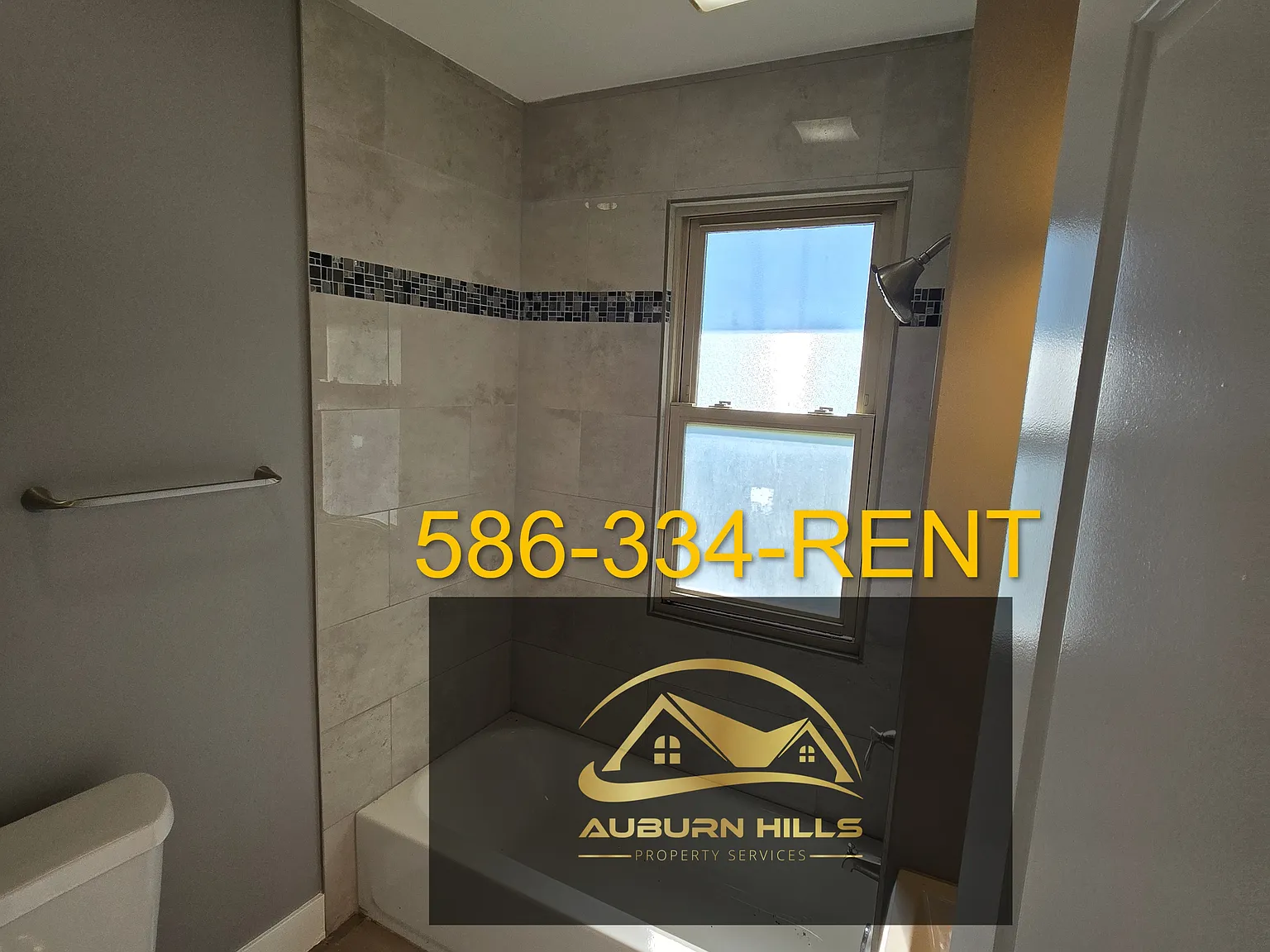 3 bed, 1.5 bath, 1355 sqft, $1,400 — Photo 1
