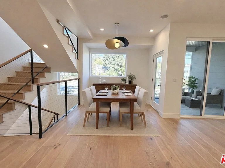 6847 N Figueroa St — Photo 1