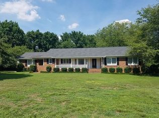 2744 Farmlake Ln, Fort Mill, SC 29708