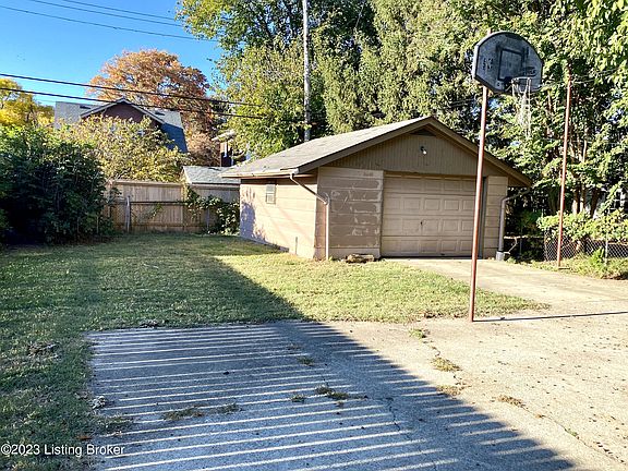 5th image of 1877 Princeton Dr