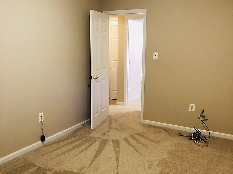 11 Catherine Ln — Photo 24