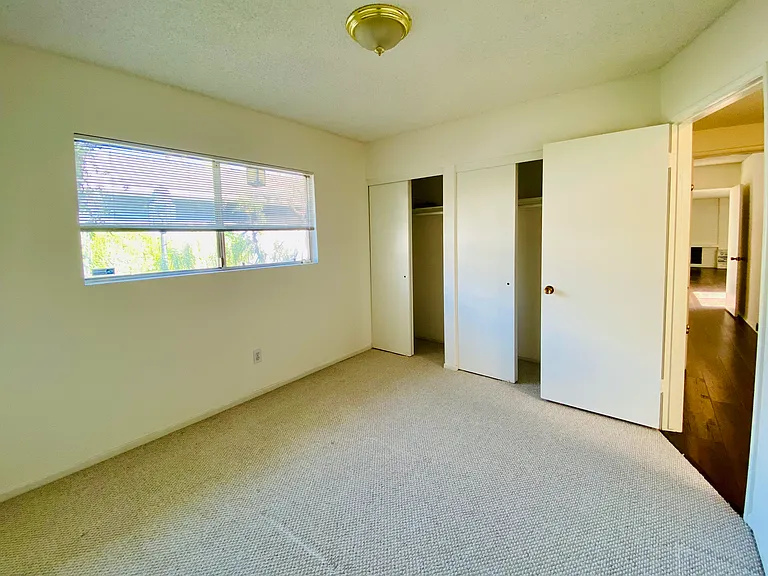 465 Mariposa Ave #A — Photo 14